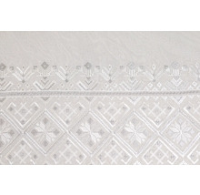 Material pentru perdele cu model geometric