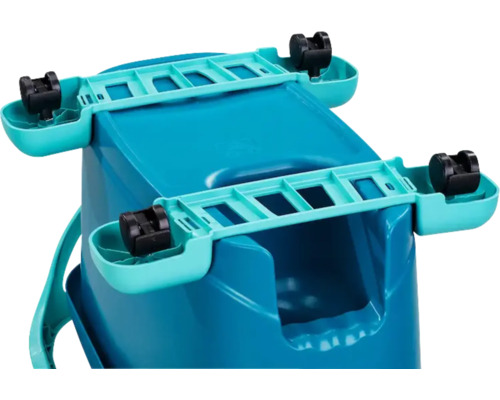 Găleată albastră cu roți pentru deplasare ușoară