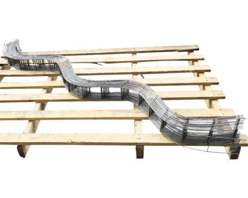 Plase sudate îndoite pe un palet