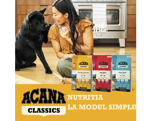 Femeie cu câine și trei pachete de mâncare pentru câini Acana Classics
