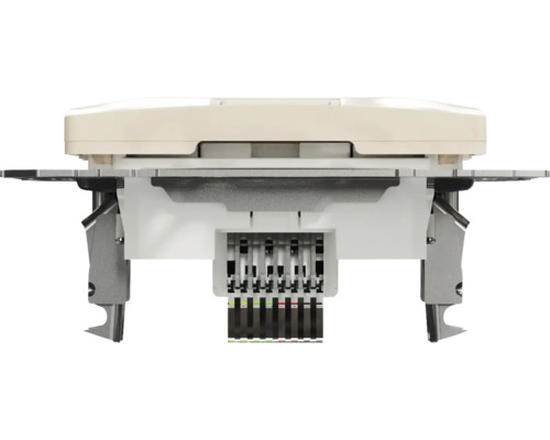 Imagine detaliată cu acele mașinii de brodat