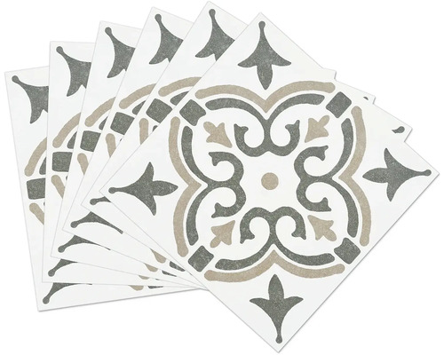 Mai multe plăci pătrate cu model decorativ