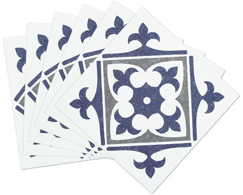 Mai multe plăci cu model floral