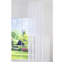 Draperie cortină albă transparentă în fața ferestrei
