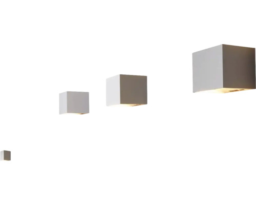 Aplice de perete pătrate de diferite dimensiuni