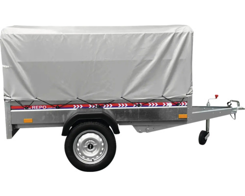 Remorcă acoperită pentru transportul de mărfuri