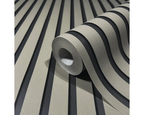 Rola de tapet cu model în dungi