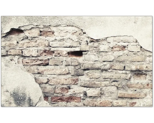 Zid de cărămidă deteriorat cu tencuială