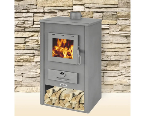 Șemineu pe lemne gri cu compartiment pentru lemne și fereastră de vizualizare