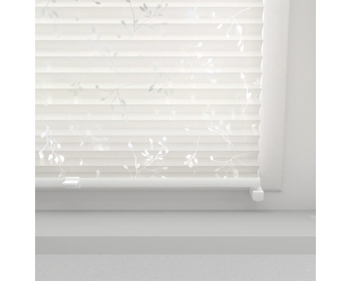 Stor plisat cu model de frunze pe fereastră