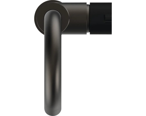 Prim-plan cu un robinet de colț