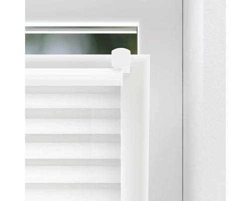 Vizualizare detaliată a unei rulouri de fereastră cu dispozitiv de montare