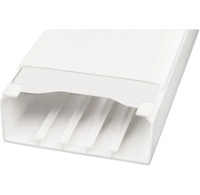 Canal de cablu alb cu mai multe compartimente interne pentru ghidarea cablurilor