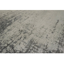 Covor cu model abstract
