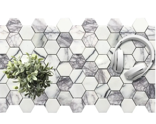 Plăci mozaic hexagonale din marmură cu plantă și căști