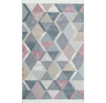 Covor cu design geometric triunghiular