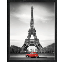 Imagine înrămată cu Turnul Eiffel și o mașină roșie în Paris