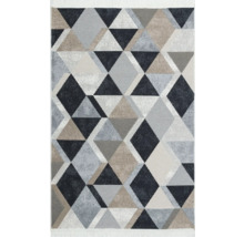 Covor cu model geometric triunghiular