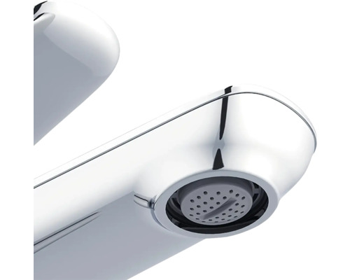 Prim-plan al unui robinet cu perlator