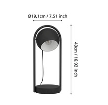 Lampă de birou cu formă sferică și dimensiunile de 43 pe 19,1 centimetri.