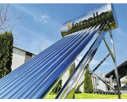 Sistem solar pentru încălzirea apei în exterior cu logo-ul Fornello