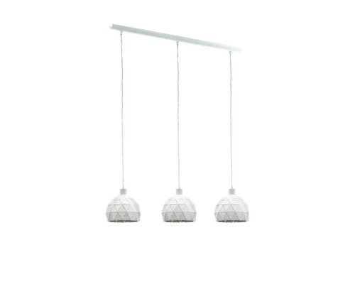 Lumină suspendată cu trei abajururi cu forme geometrice