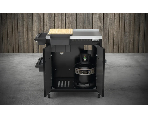 Cărucior grătar pe gaz Tenneker cu uși deschise și butelie de gaz