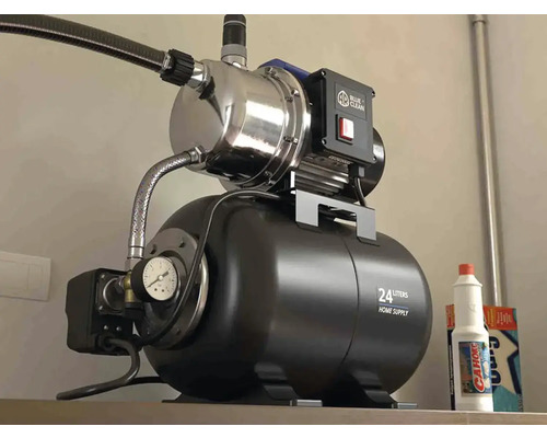 Hidrofor cu rezervor de 24 litri pentru alimentarea cu apă în casă