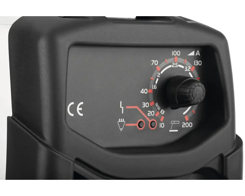 Prim-plan cu roata de reglare a unui aparat de sudură cu marcaj CE