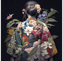 Ilustrație cu o femeie care poartă un chimono cu model floral, văzută din spate