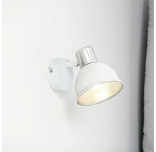 Lampa de perete albă cu cap de lampă reglabil.