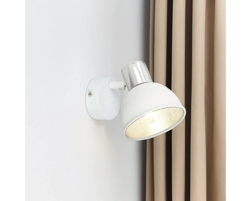 Lumină de perete albă cu accent argintiu pentru montare pe perete
