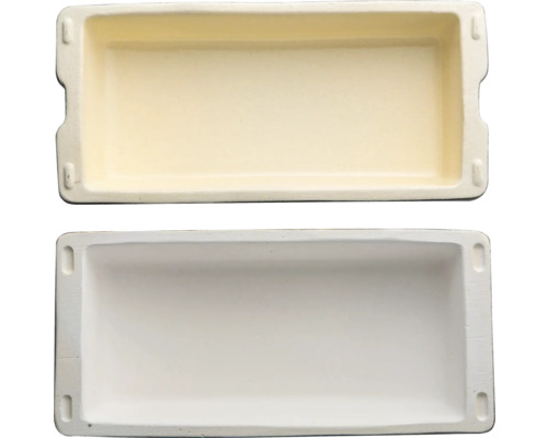 Două jardiniere din plastic