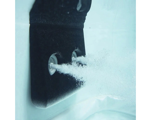 Duze de hidromasaj în funcțiune sub apă