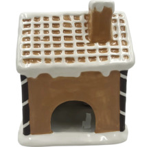 Figurină decorativă din ceramică, casă de turtă dulce, cu coș de fum