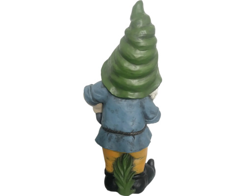 Vedere din spate a unei figurine de pitic de grădină cu o pălărie ascuțită