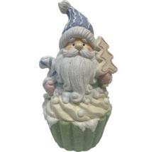 Figurină Moș Crăciun pe un piedestal tip brioșă