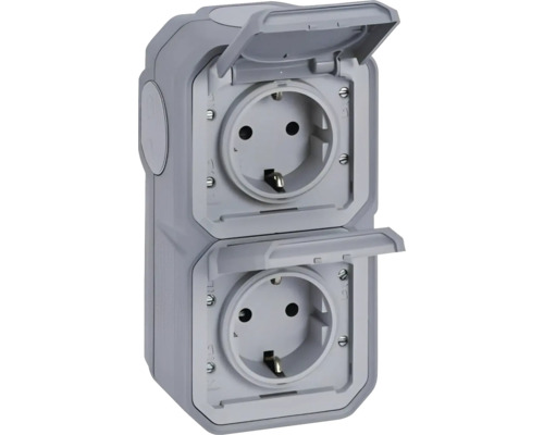 Priza dublă pentru montaj aparent cu capac rabatabil