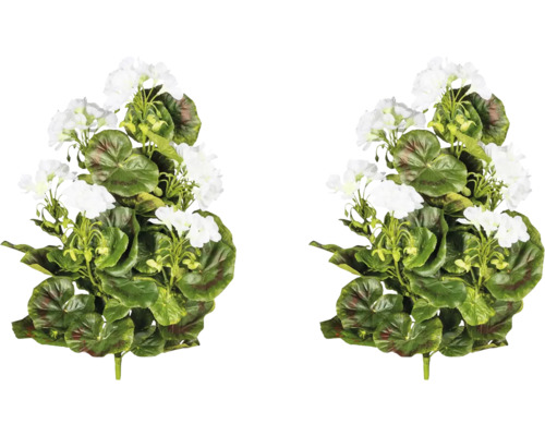 Doi mușcate artificiale albe cu frunze verzi.