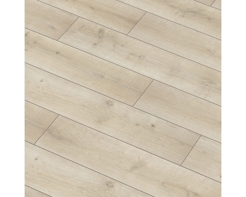 Podea laminată montată cu aspect de lemn