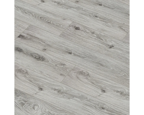 Prim-plan cu podea laminată cu structură de lemn