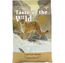 Hrană pentru pisici Taste of the Wild Canyon River cu păstrăv și somon afumat într-un ambalaj