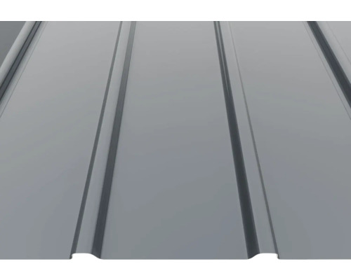 Prim-plan cu o tablă metalică trapezoidală