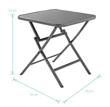 Masă pliabilă pătrată cu dimensiunile de 74 pe 70 centimetri.
