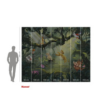 Fototapet Komar cu motive de junglă și personaje din Regele Leu, 280 cm înălțime și disponibilă în diferite lățimi