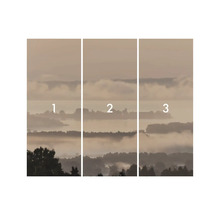 Tapetă vlies cu motiv de peisaj cețos, compusă din trei părți