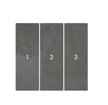 Trei plăci de beton cu numerele unu, doi și trei.