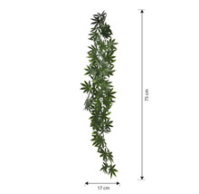 Plantă artificială decorativă, plantă suspendată cu dimensiunile de 75 cm pe 17 cm.