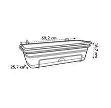 Imagine cu un ghiveci de flori cu dimensiunile 69,2 cm lungime, 16,7 cm înălțime și 25,7 cm adâncime.