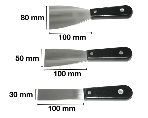 Trei spatule cu mânere din plastic și lățimi diferite ale lamei: 80 milimetri, 50 milimetri și 30 milimetri.